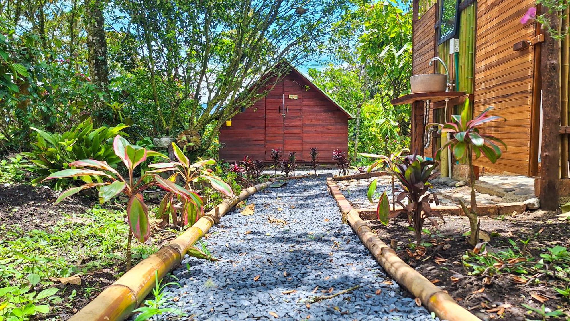 Jardin Del Sol Ecoglamping Sas *